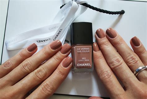 chanel nail polish les beiges|LE VERNIS Nail Colour – Makeup .